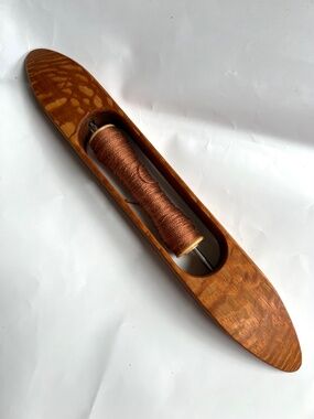 Schacht Vintage Wood Boat Shuttle Weaving 11" x 1  1/2" With Bobbin